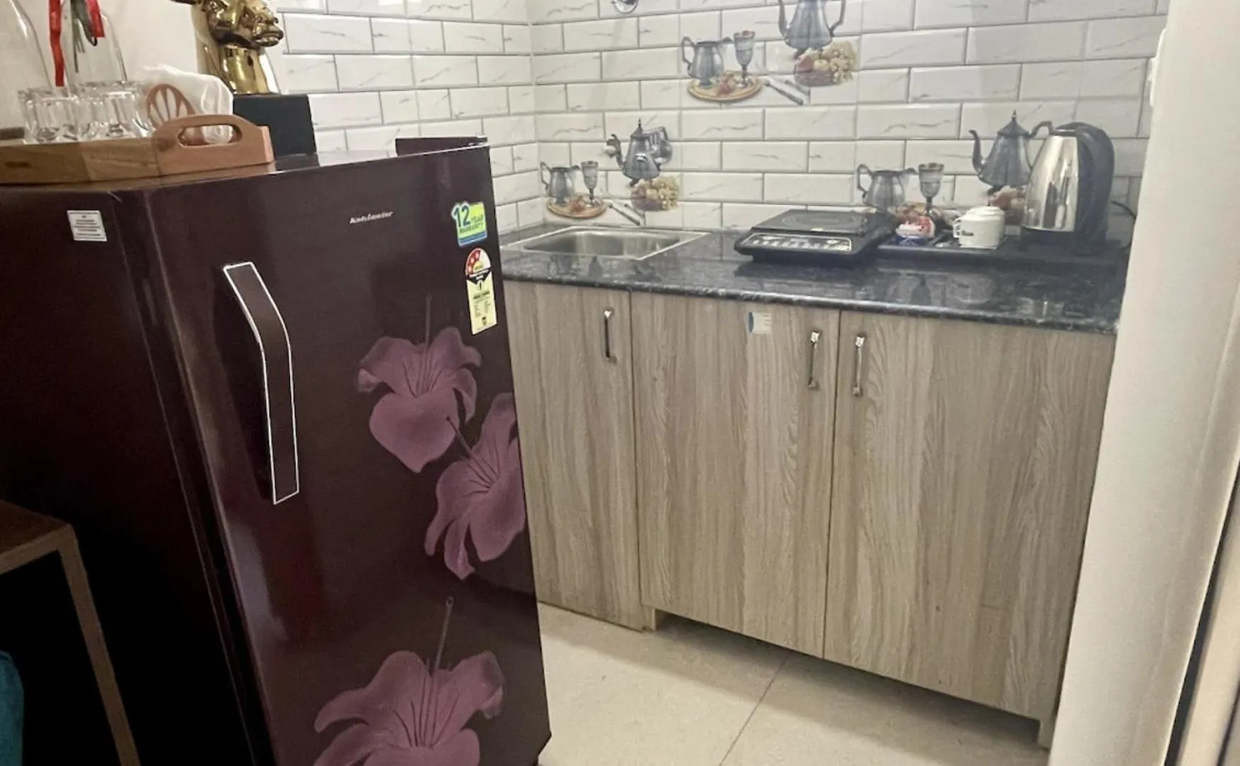 Guest house Stayo Rooms Sector 42 Gurgaon India