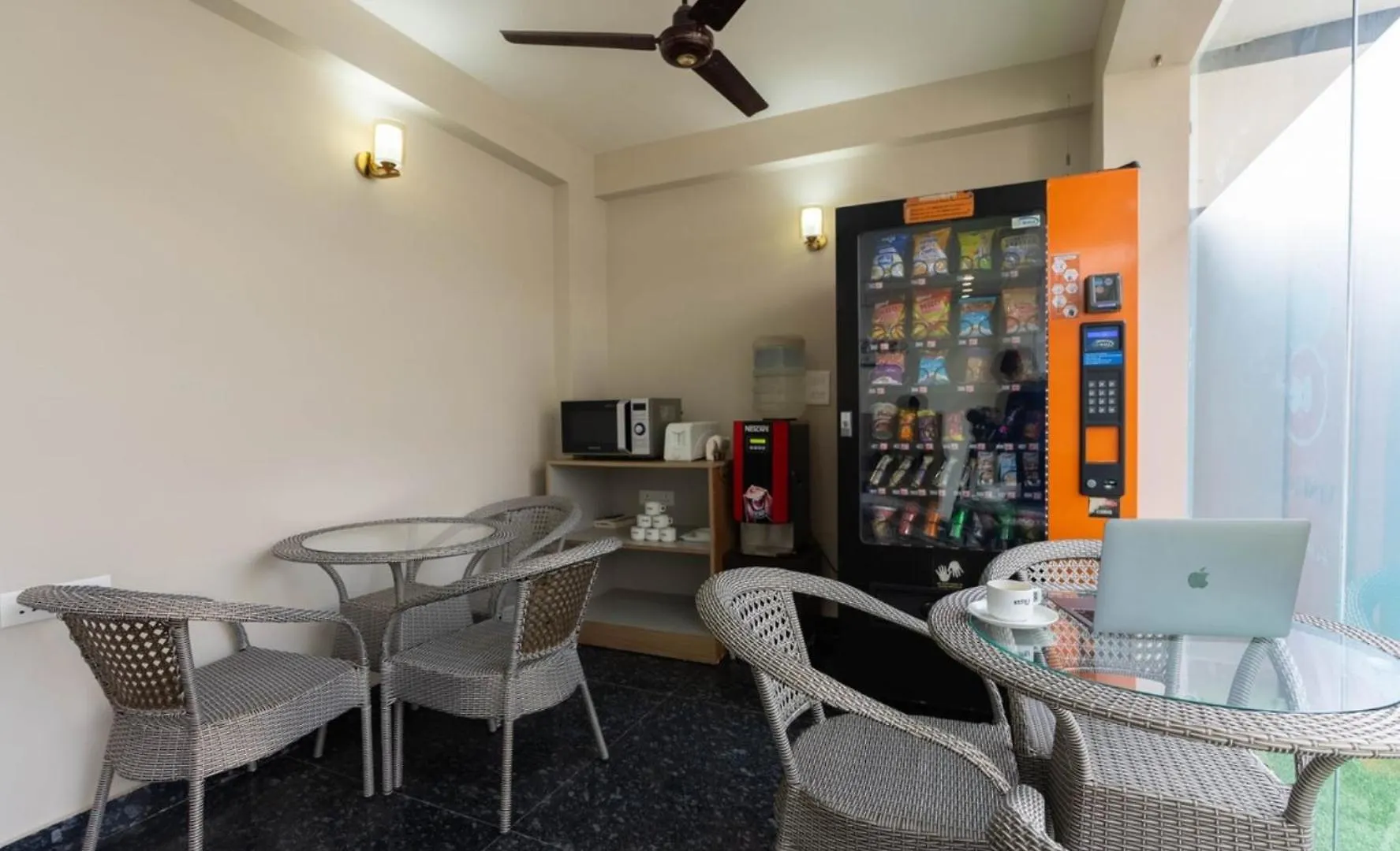 Stayo Rooms Sector 42 Gurgaon India