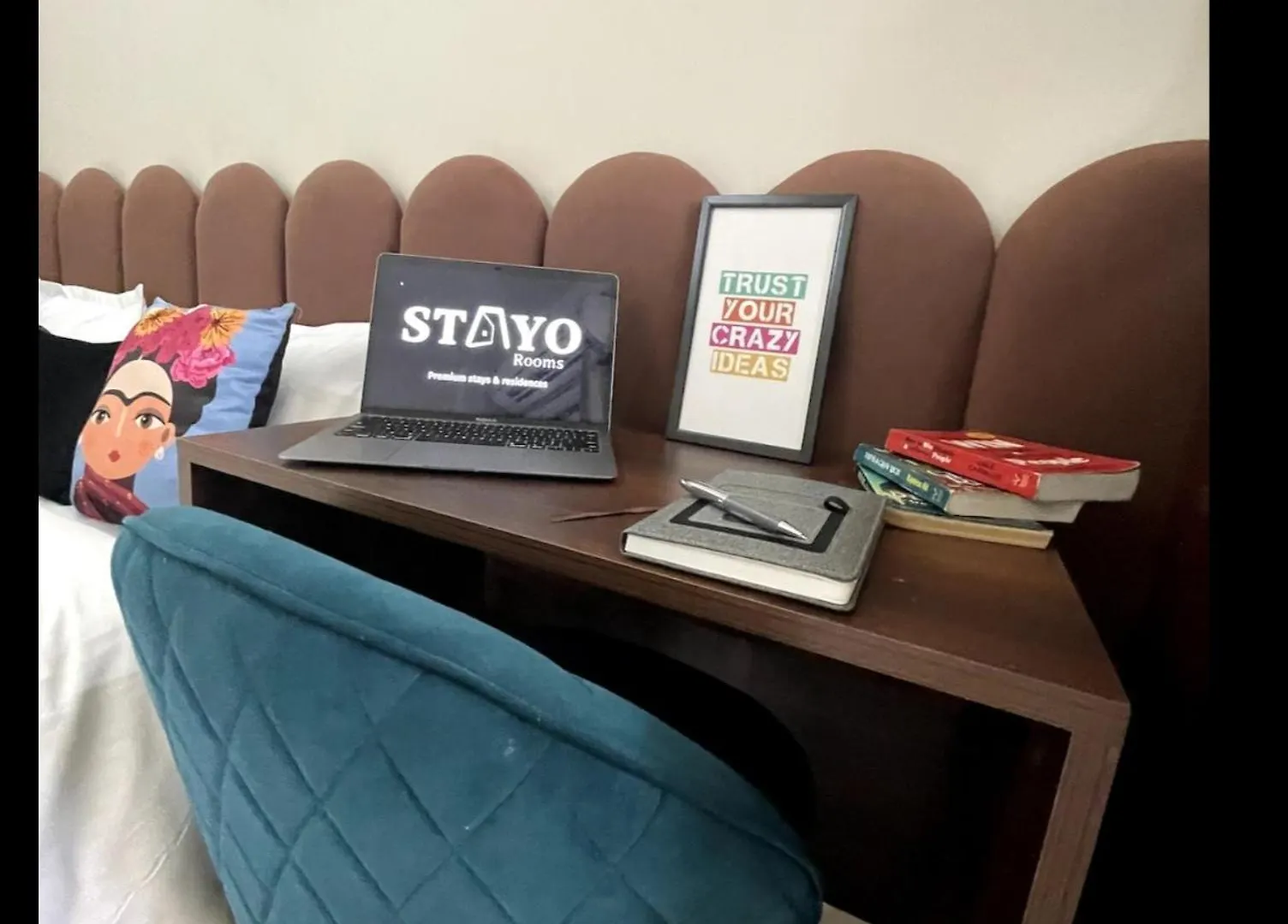 Guest house Stayo Rooms Sector 42 Gurgaon